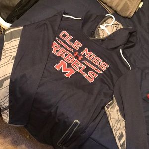 UnderArmour Ole Miss Performance Pullover size XXL